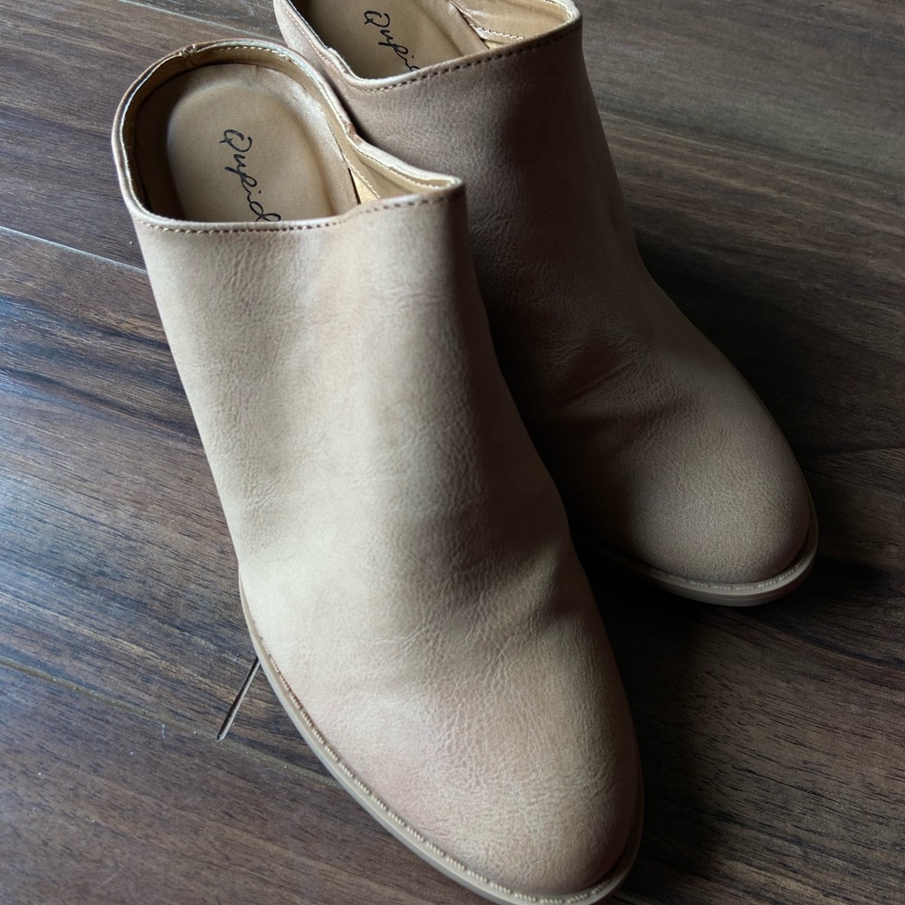 Qupid Slip On Mules Size 8